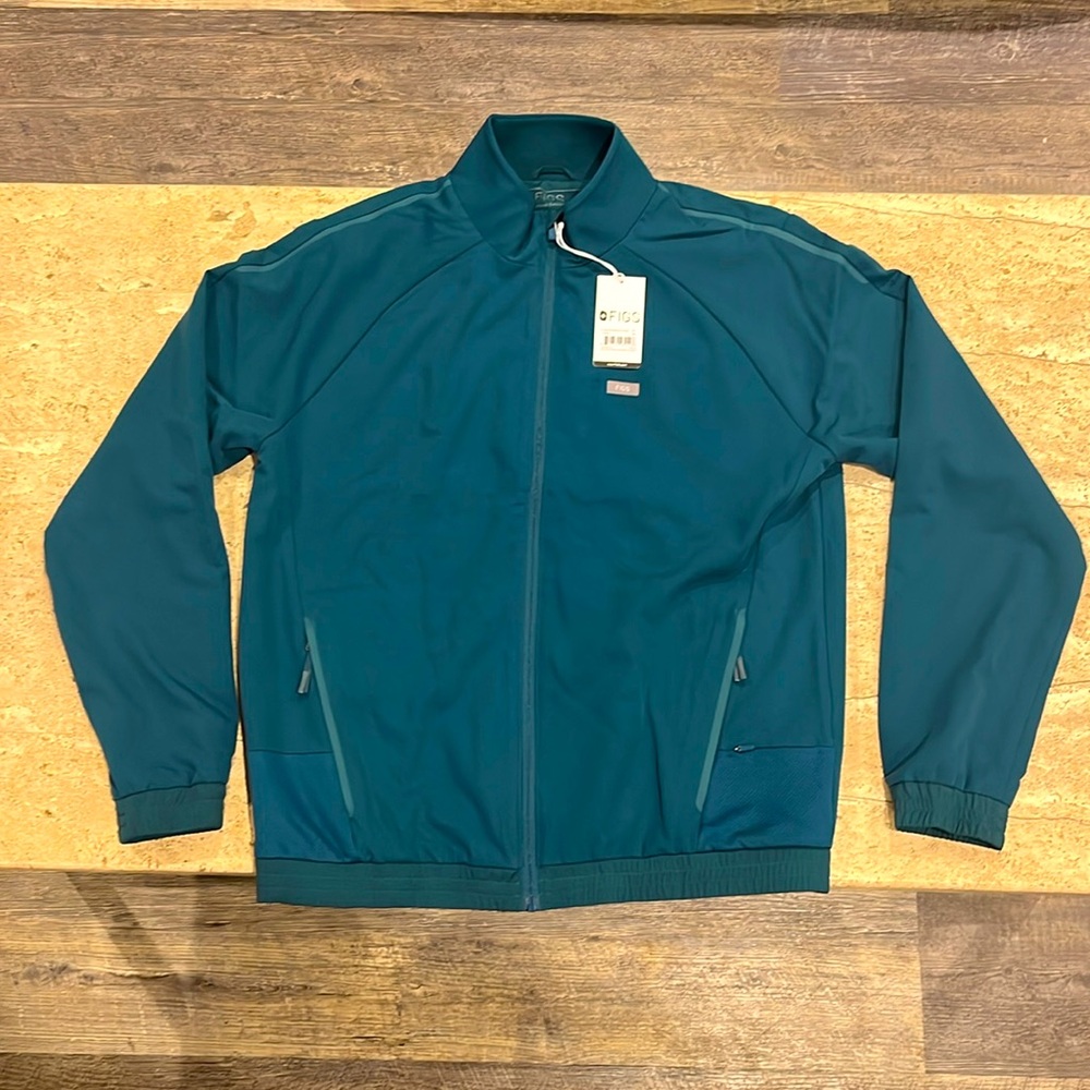 FIGS. Cobaki performance scrub jacket. Caribbean blue. Medium.